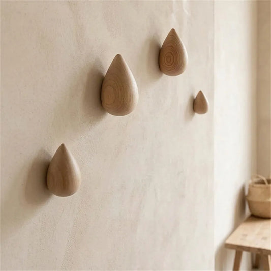 Crochets vêtements en bois naturel forme goutte - Le Goutio