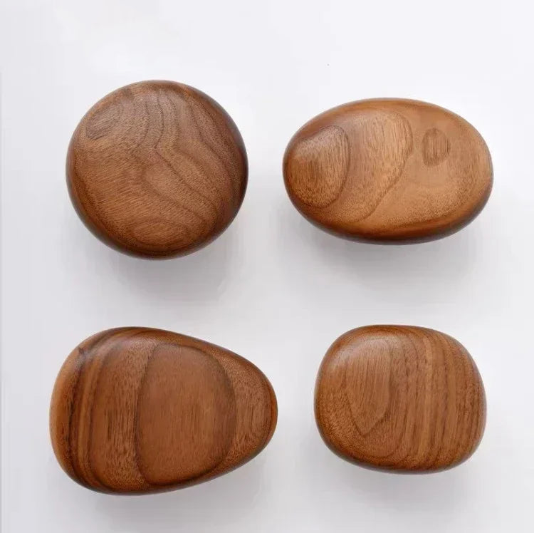 Patère design pour entrée en bois massif - Le Knobio