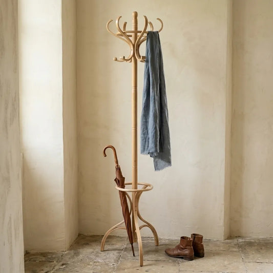 Porte-manteau sur pied rotatif en bouleau style bistrot - Le Bistrio